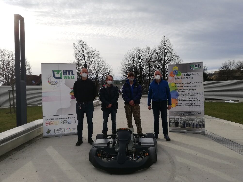Das Team mit dem fertigen Kart an der HTL Weiz